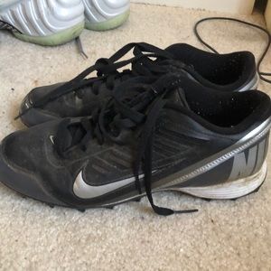 NIKE LANDSHARK FOOTBALL SHOES SIZE 9